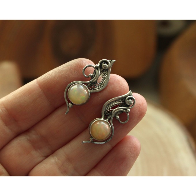 Silver filigree earrings with opals