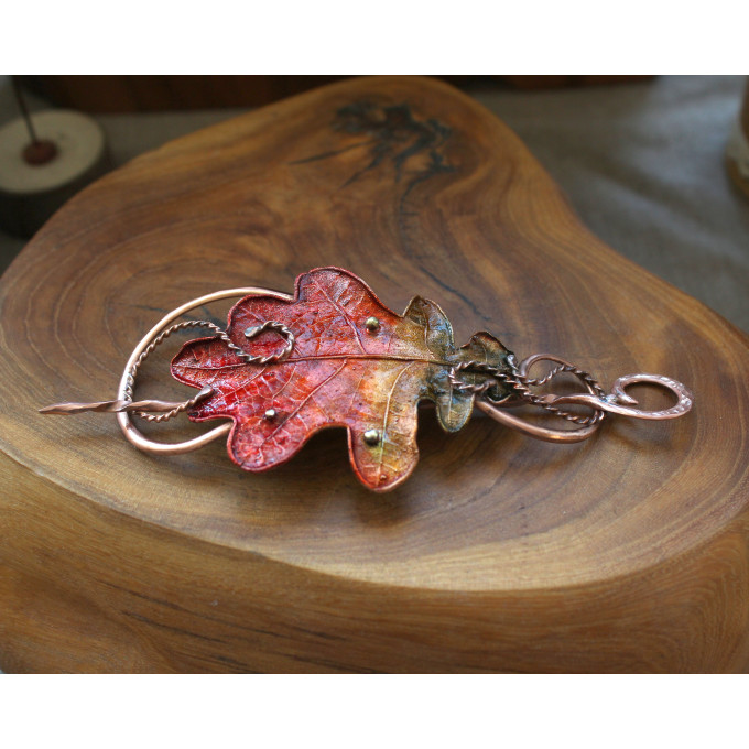 Copper hair clip with red - green oak leaf