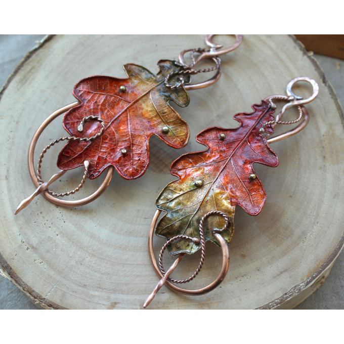 Copper hair clip with red - green oak leaf