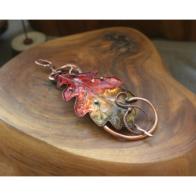 Copper hair clip with red - green oak leaf