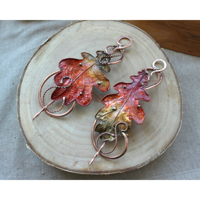 Copper hair clip with red - green oak leaf
