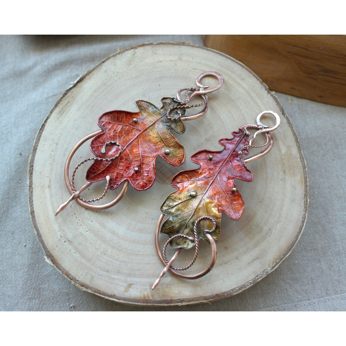 Copper hair clip with red - green oak leaf
