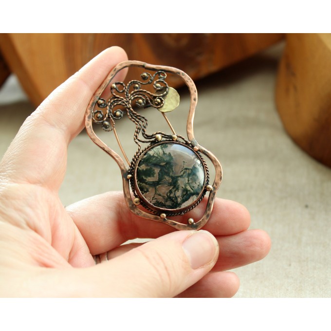 Copper filigree tree brooch with moss agate