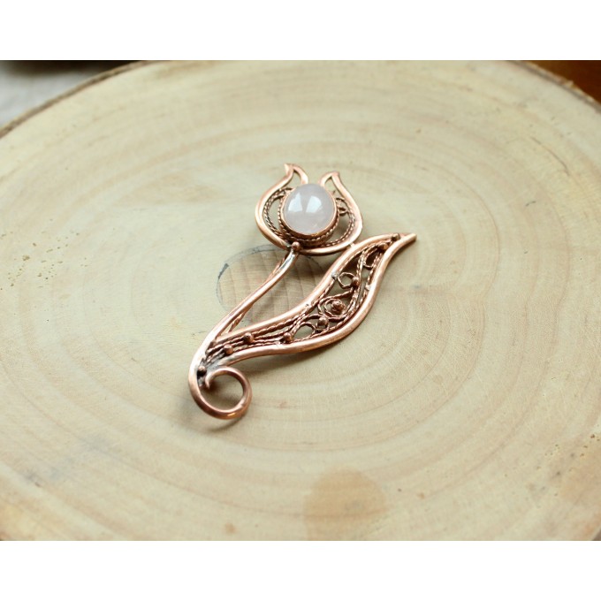 Copper filigree tulip brooch with rose quartz 