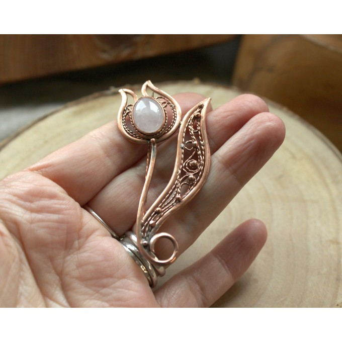 Copper filigree tulip brooch with rose quartz 