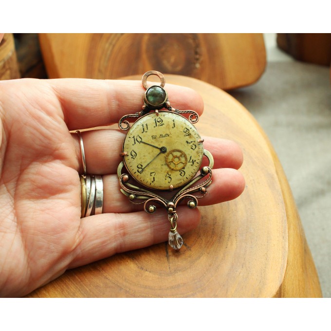 Steampunk clockface necklace with labradorite