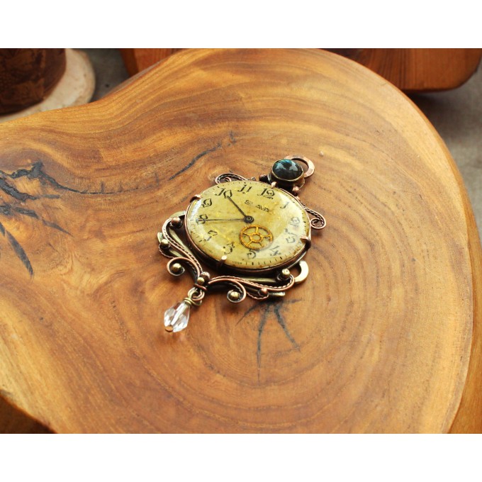 Steampunk clockface necklace with labradorite
