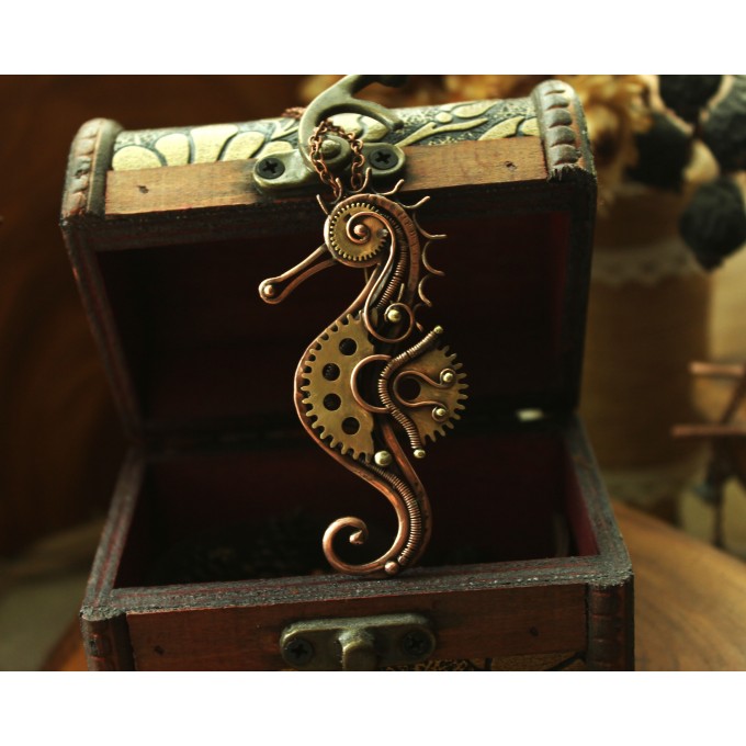 Steampunk Seahorse necklace-brooch