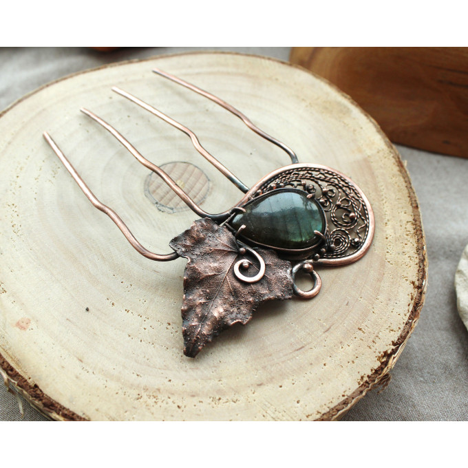Filigree haircomb with copper ivy leaf and green labradorite