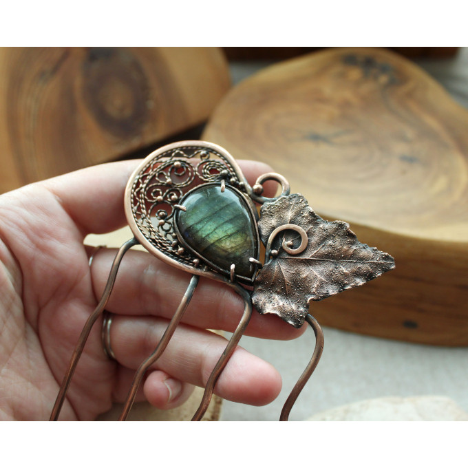 Filigree haircomb with copper ivy leaf and green labradorite