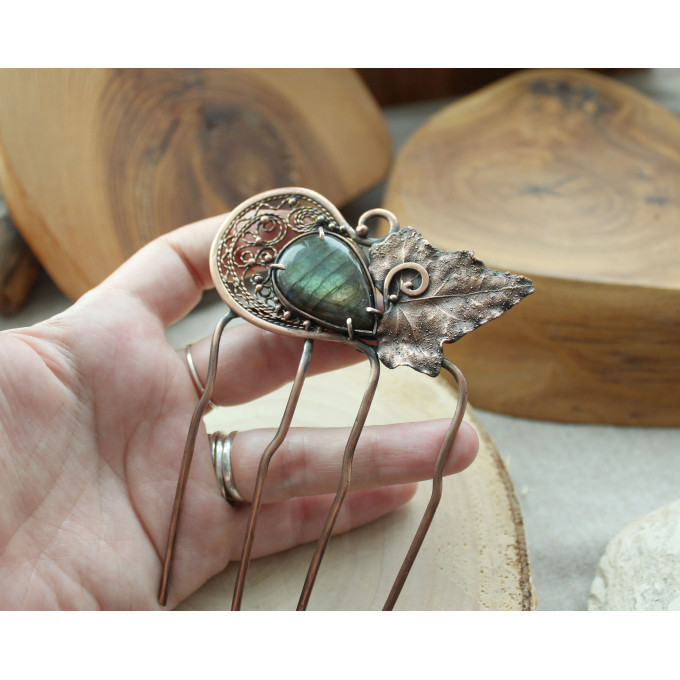 Filigree haircomb with copper ivy leaf and green labradorite