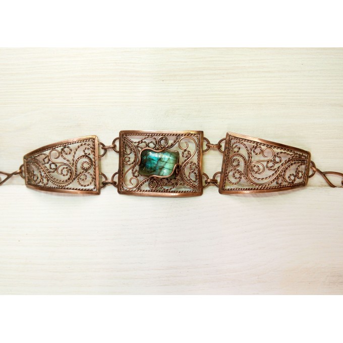 Copper filigree bracelet with labradorite