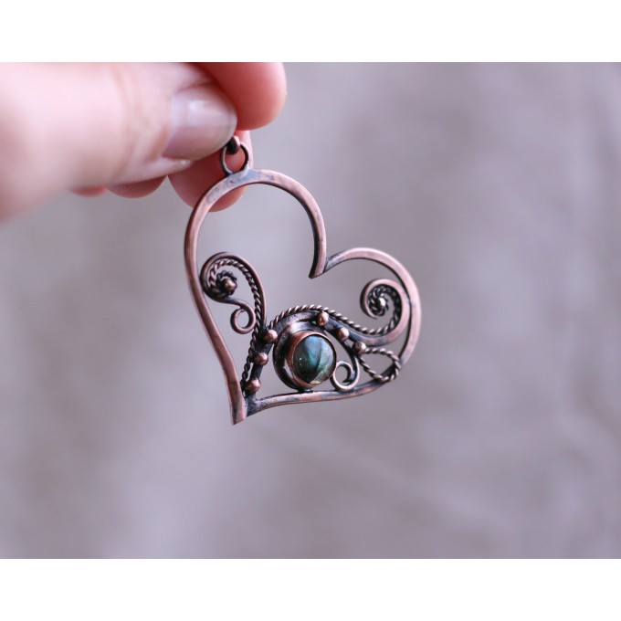 Heart necklace with labradorite