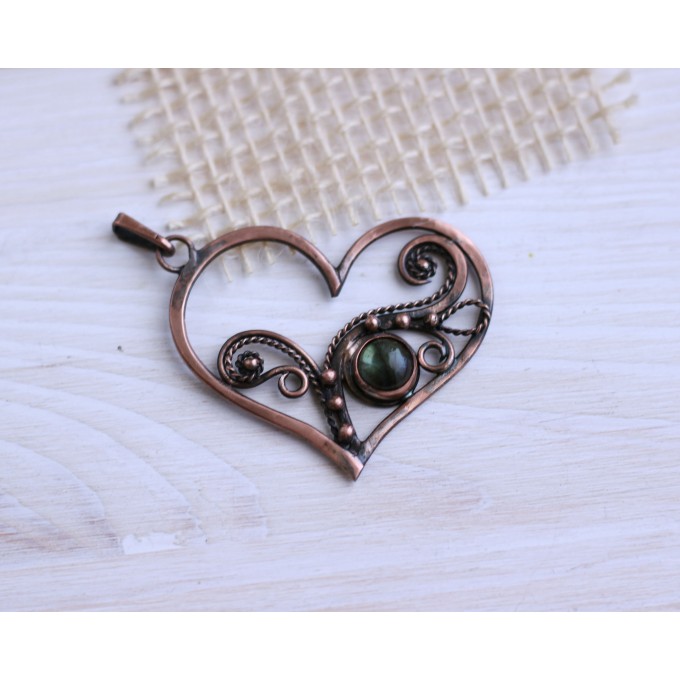Heart necklace with labradorite