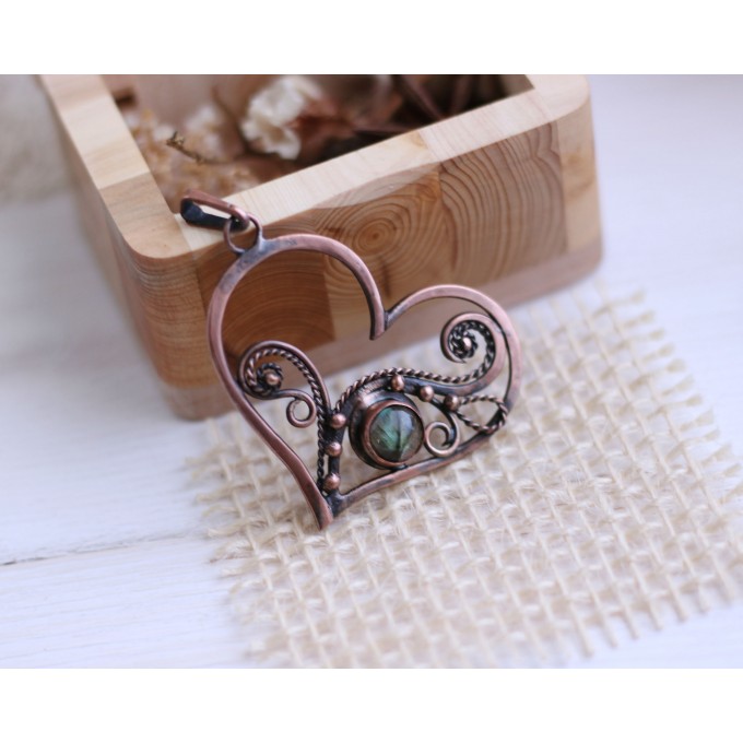 Heart necklace with labradorite