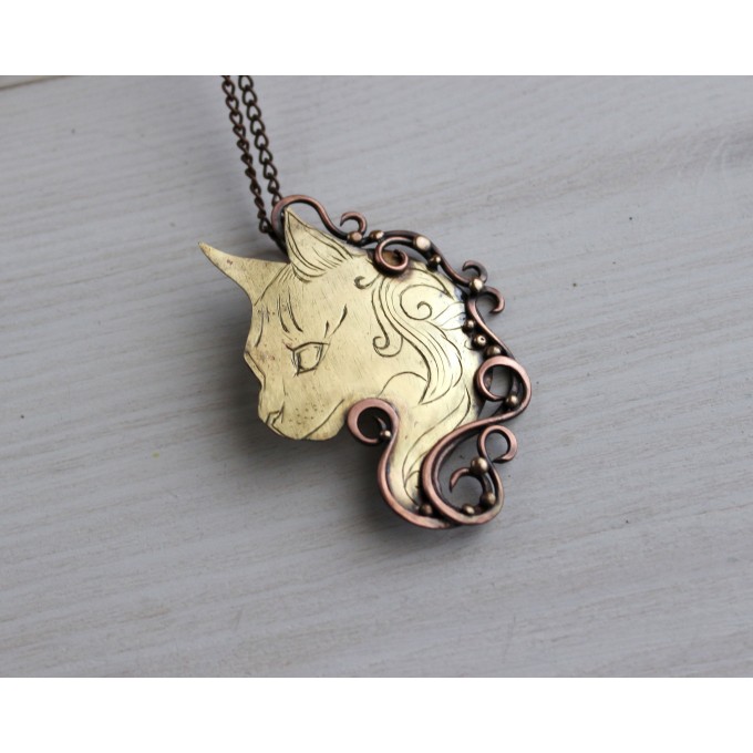 Cat necklace-brooch