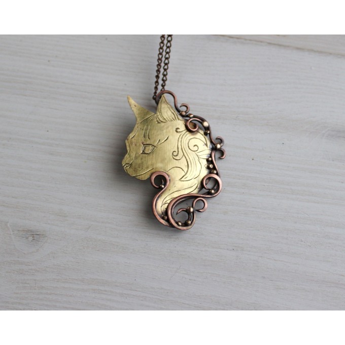 Cat necklace-brooch