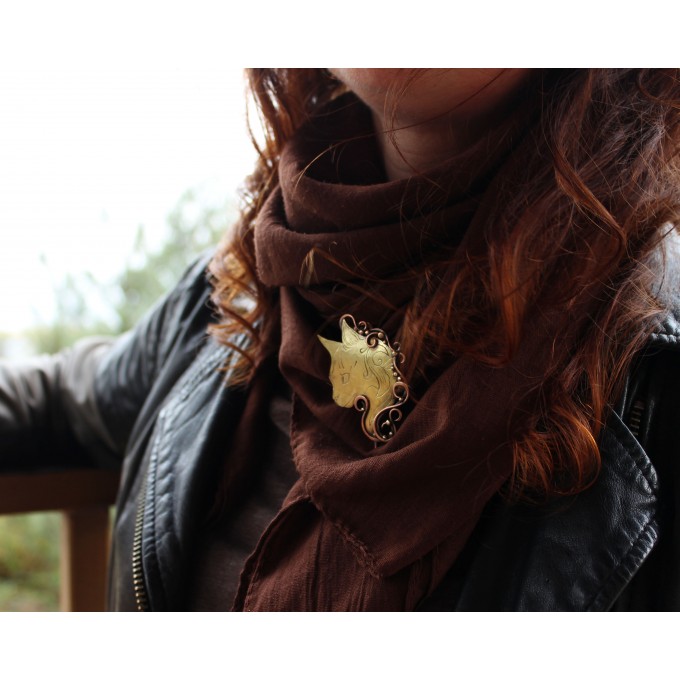 Cat necklace-brooch
