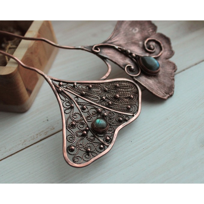 Ginkgo hair comb with labradorite