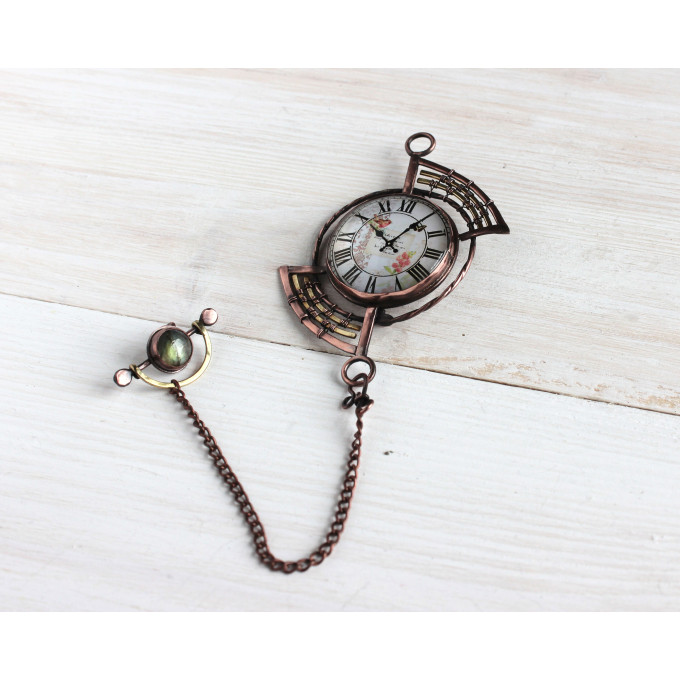 SteamPunk necklace-brooch with clockface