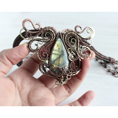 Copper wire wrap labradorite necklace