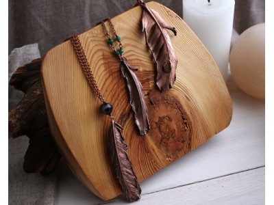 Copper feather gemstone necklace Copper feather gemstone necklace