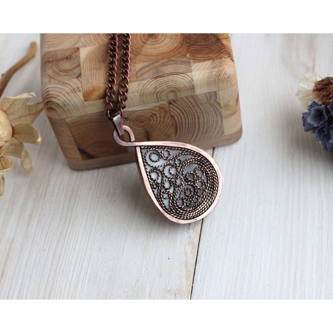 Filigree dendrite agate necklace